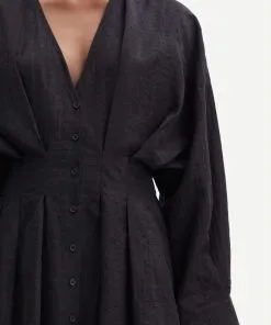 SAMSOE SAMSOE Robe ENGLA Black 7 SAMSOE SAMSOE Robe ENGLA Black -Robes Soldes Boutique samsoe samsoe robe engla 2